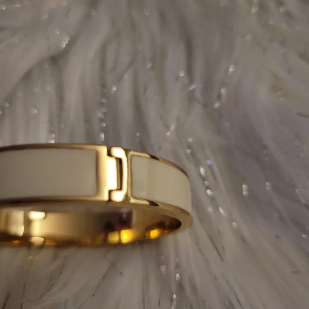 Kate Spade Hinged Bangle Bracelet - Picture 8 of 8